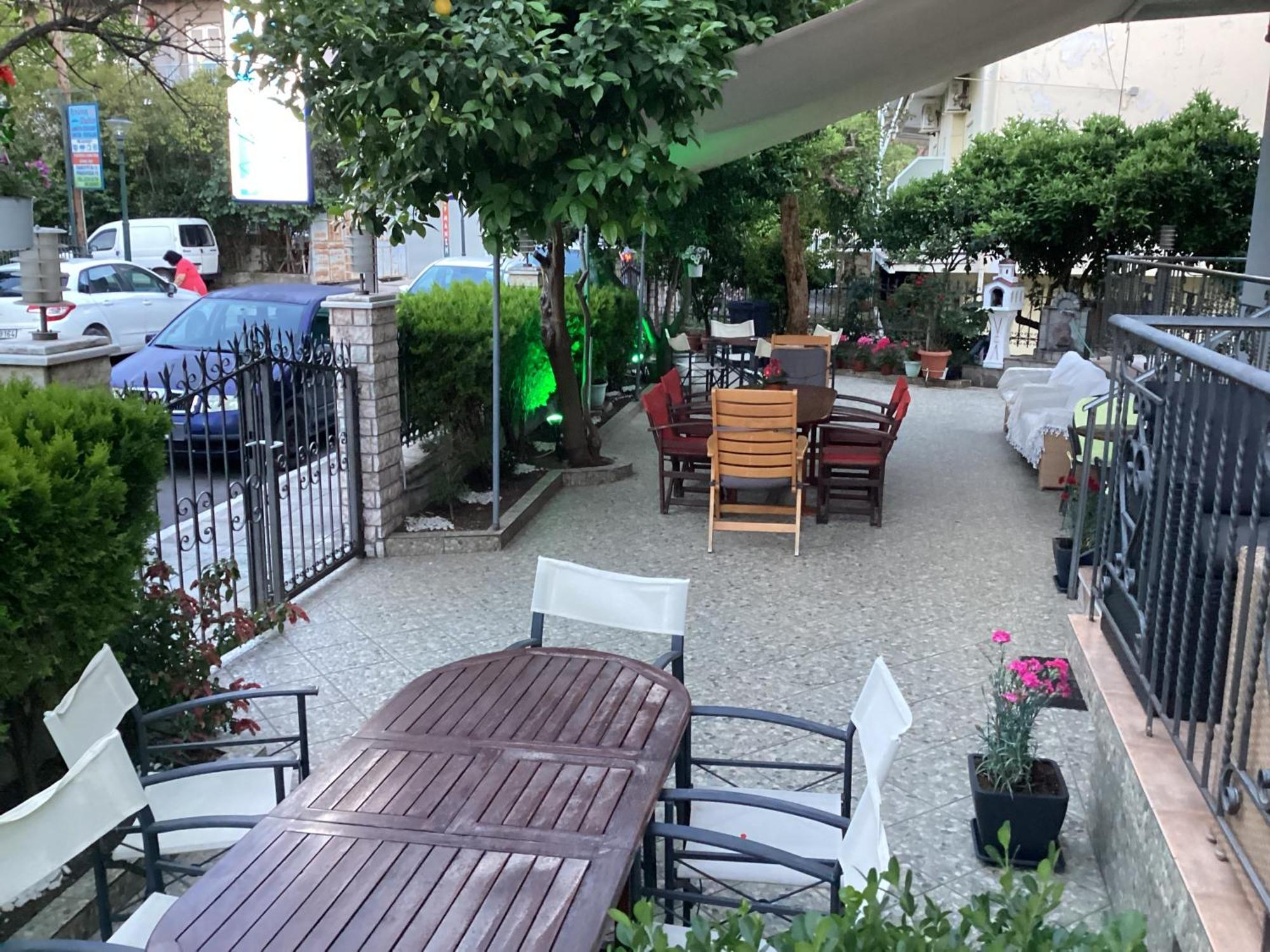 אפרטהוטל קמנה וורלה Alexandros מראה חיצוני תמונה